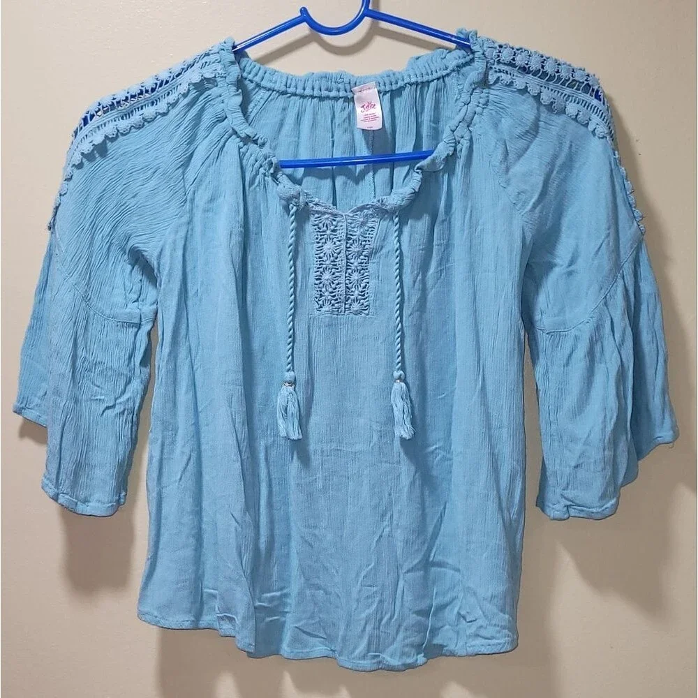 Justice girls size 10 blue peasant blouse